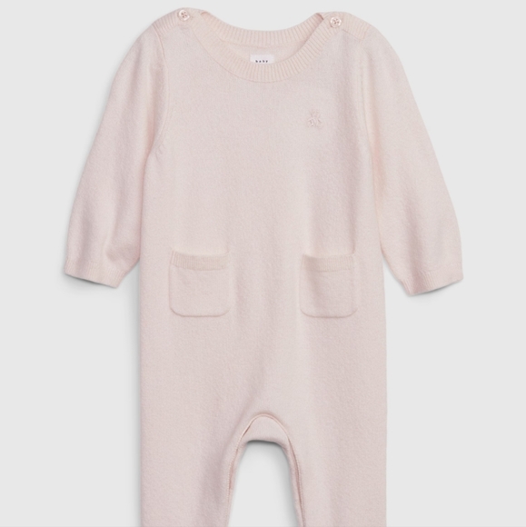 baby GAP CashSoft Pink Knit Long Sleeve Onesie Outfit NWT - Picture 1 of 3